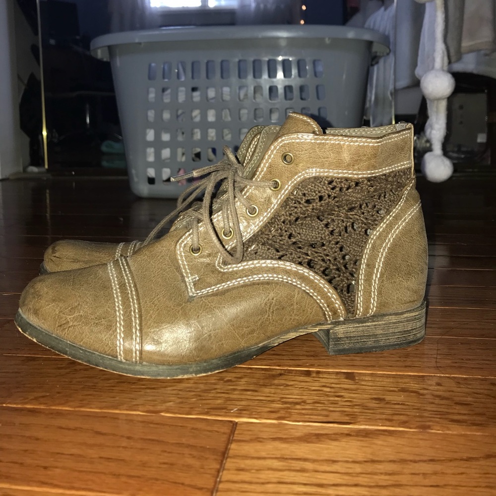 Booties - Picture 5 of 6